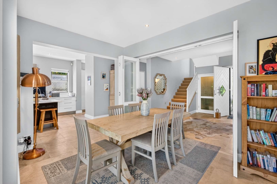 5 Bedroom Property for Sale in Claremont Upper Western Cape